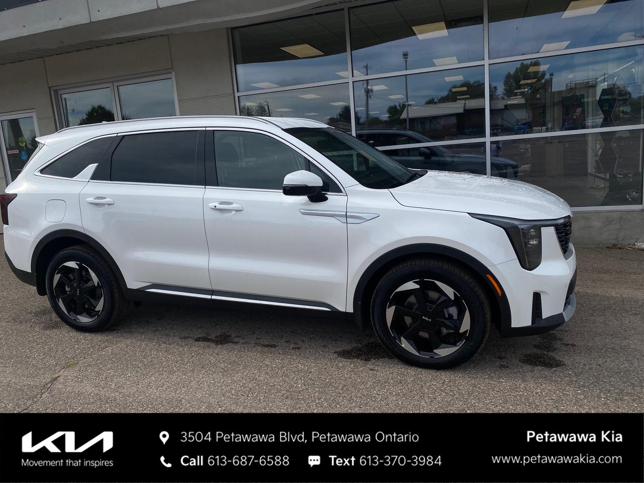 2025 Kia Sorento Plug-In Hybrid EX Sport Utility Photo2