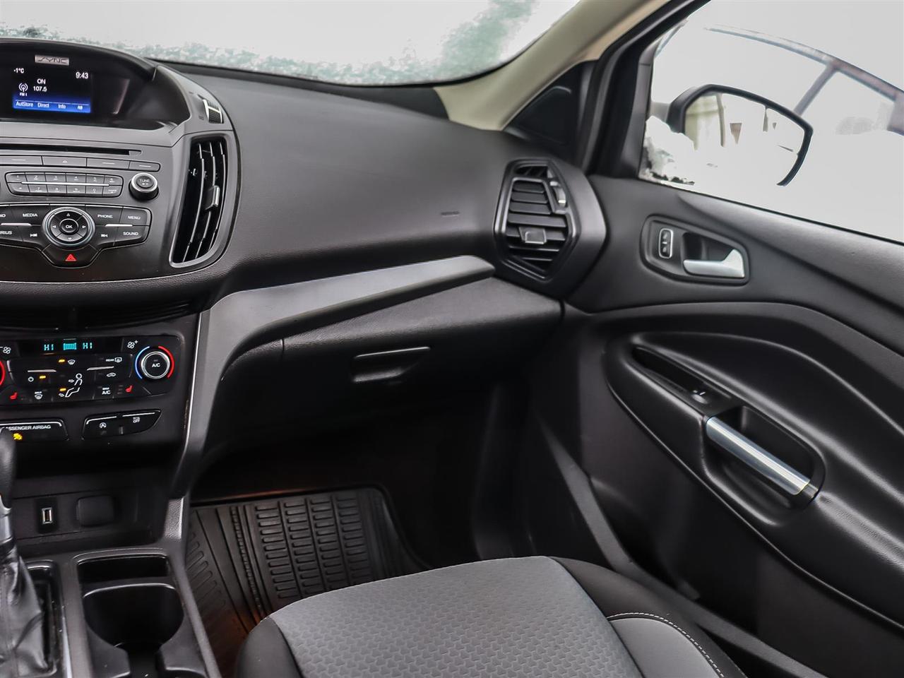 2016 Ford Escape  Photo