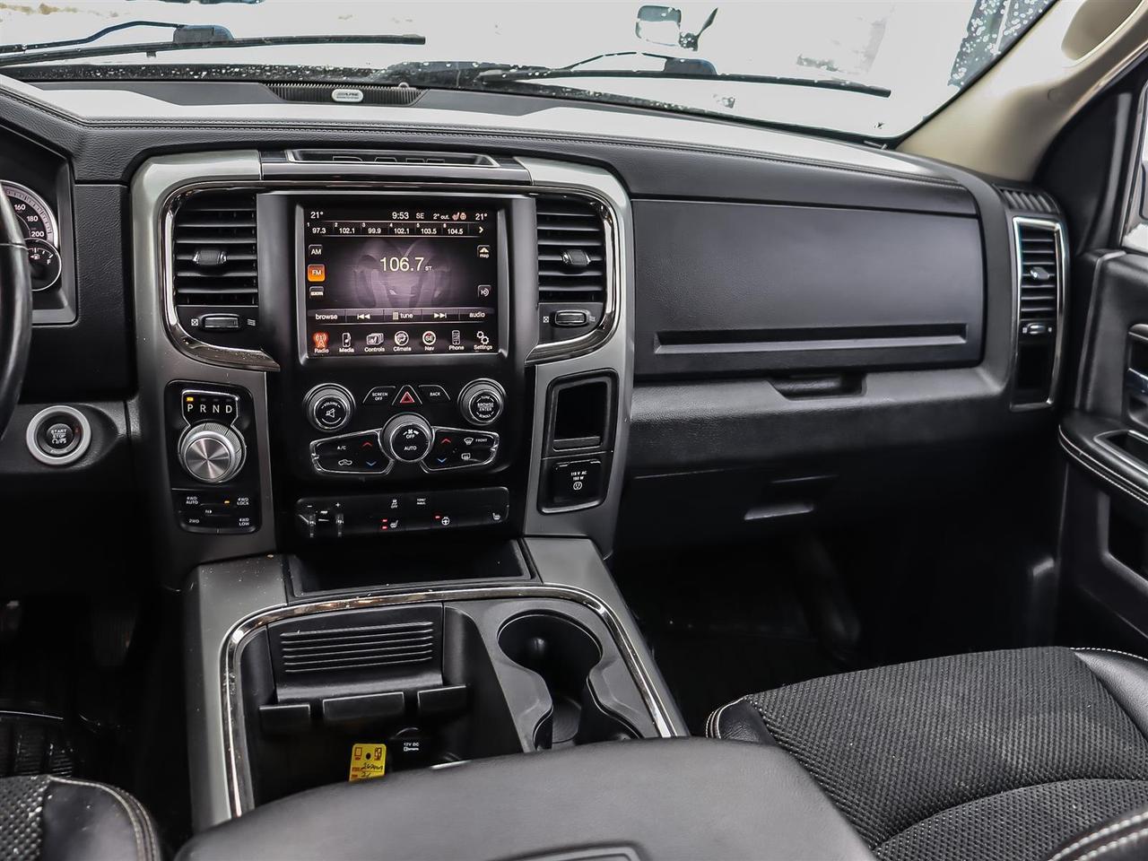 2015 RAM 1500  Photo3