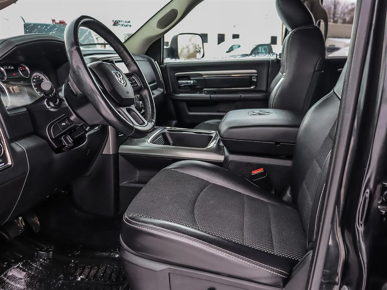 2015 RAM 1500  Photo