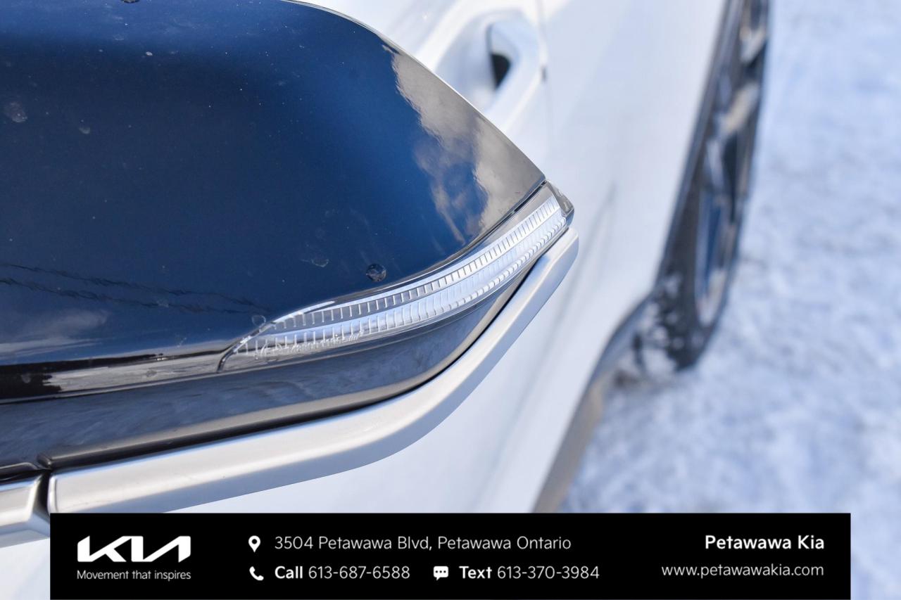 2026 Kia K4 GT-Line Turbo w/Red Interior 4dr Hatchback Photo3