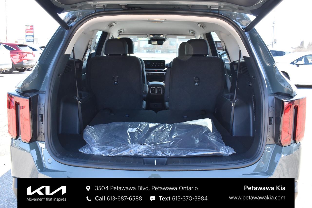 2026 Kia Sorento Plug-In Hybrid EX Sport Utility Photo