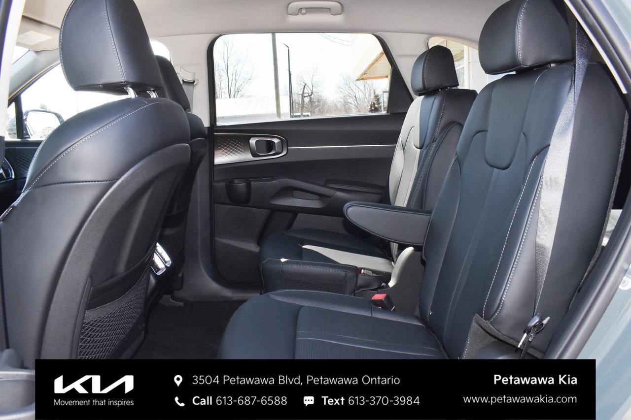 2026 Kia Sorento Plug-In Hybrid EX Sport Utility Photo