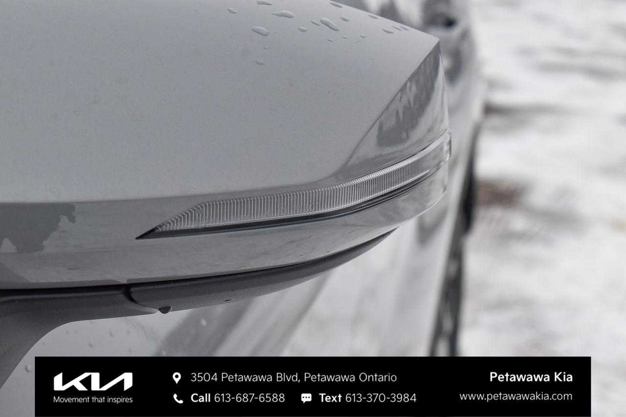 2026 Kia Sportage EX 4dr All-wheel Drive Photo3