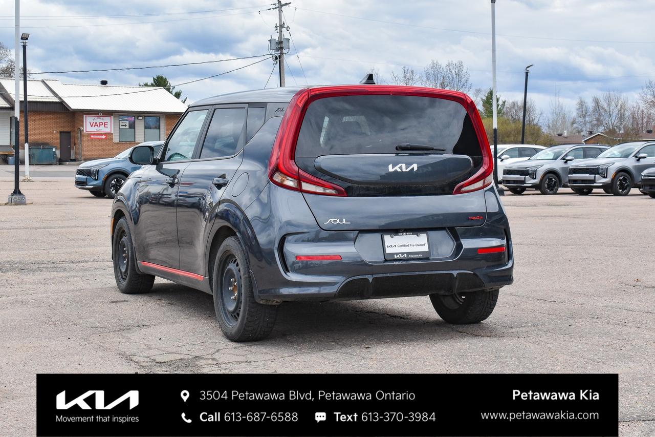 2022 Kia Soul GT-Line Limited 4dr Hatchback Photo4