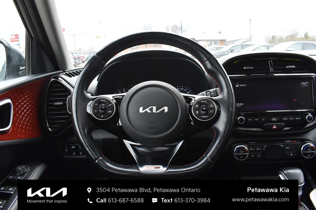 2022 Kia Soul GT-Line Limited 4dr Hatchback Photo