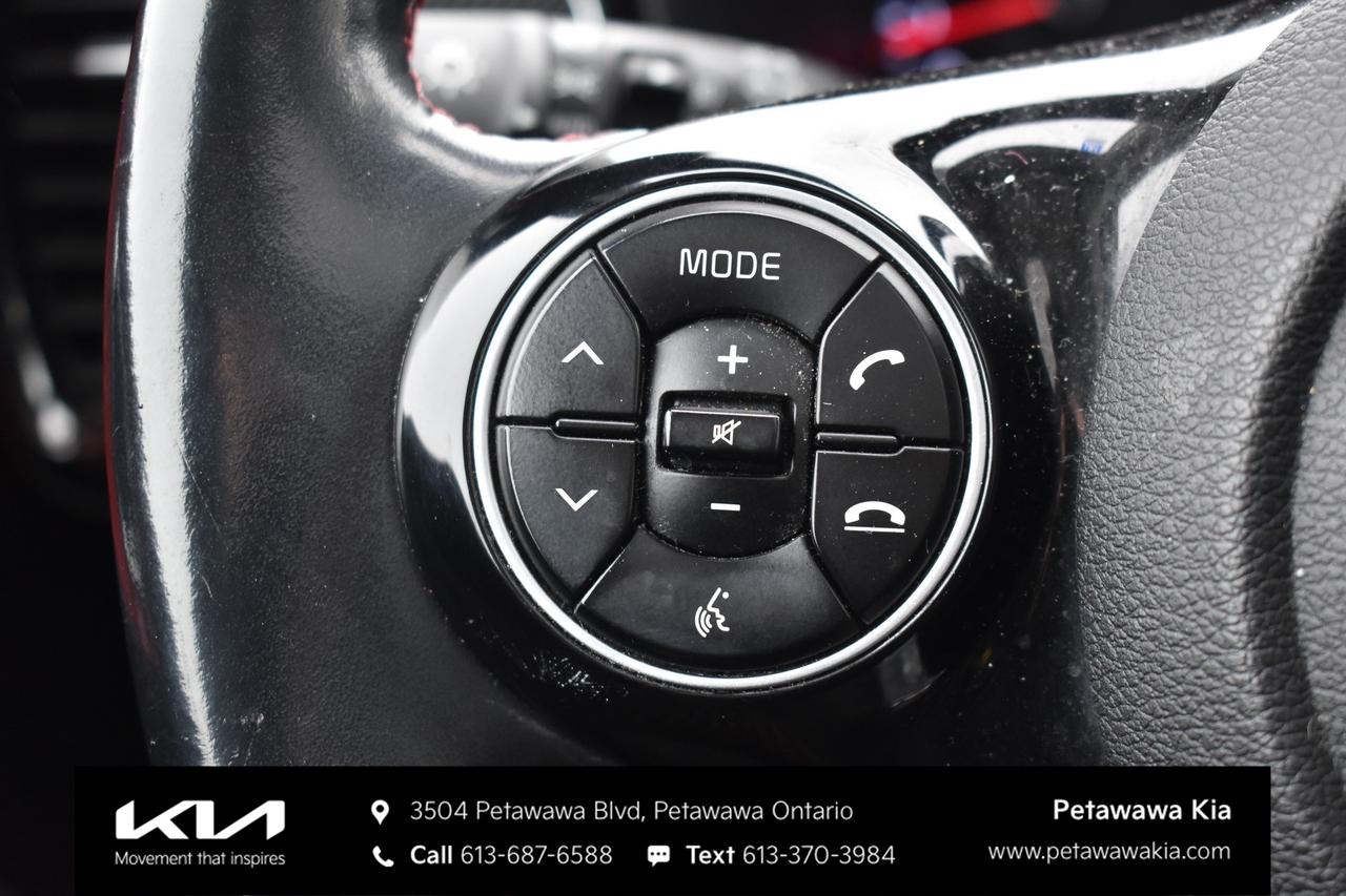 2022 Kia Soul GT-Line Limited 4dr Hatchback Photo