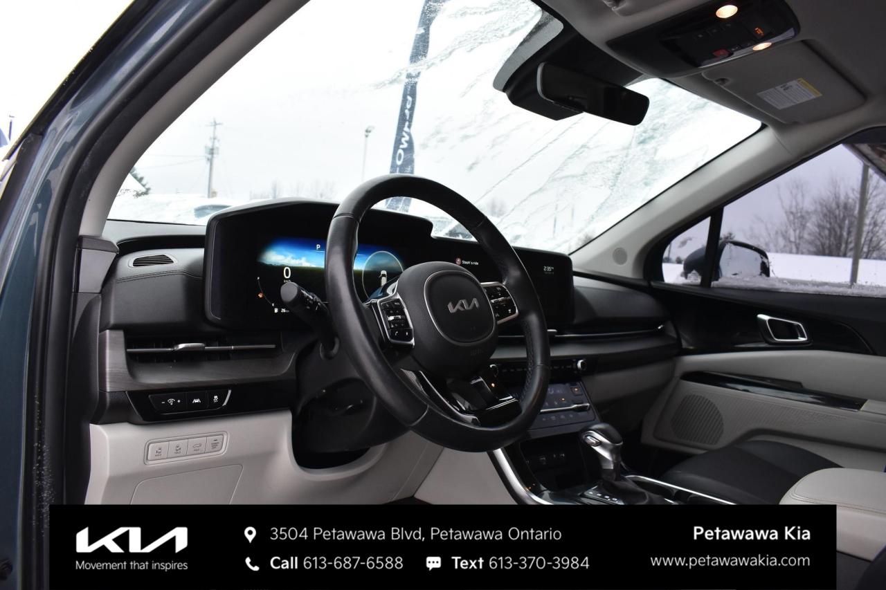 2022 Kia Carnival EX+ Passenger Van Photo