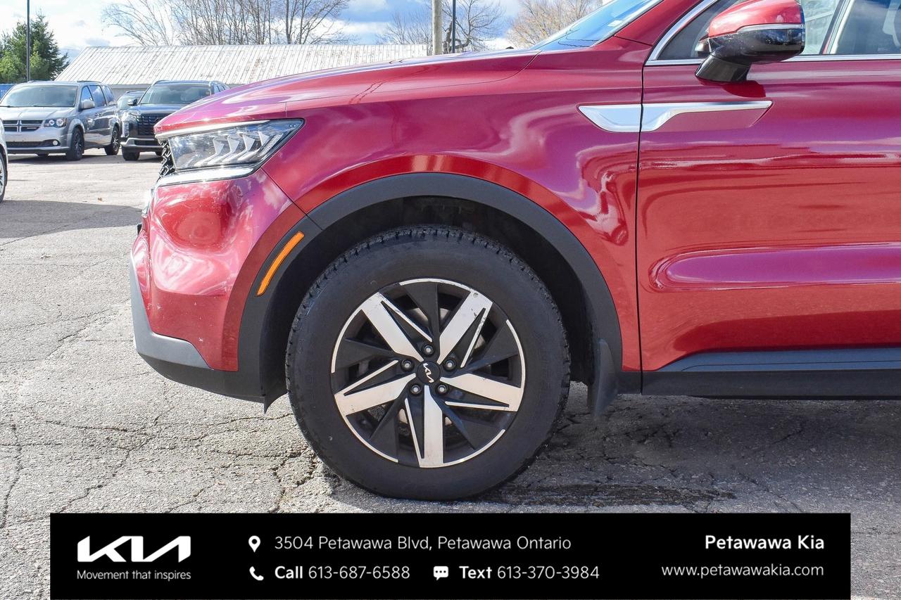 2022 Kia Sorento 2.5L LX+ 4dr All-Wheel Drive Photo2