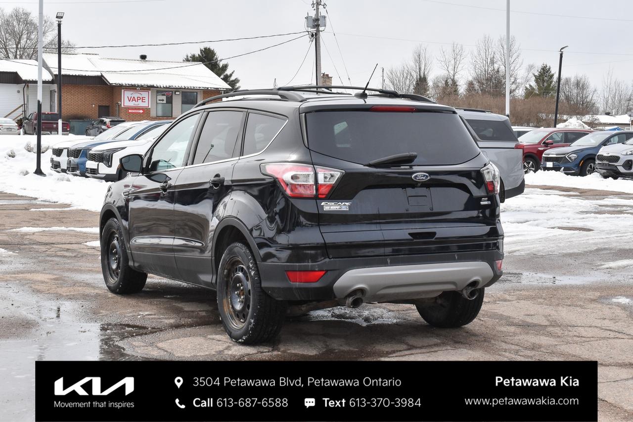 2017 Ford Escape SE 4dr 4x4 Photo