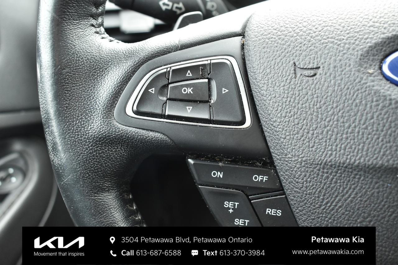 2017 Ford Escape SE 4dr 4x4 Photo