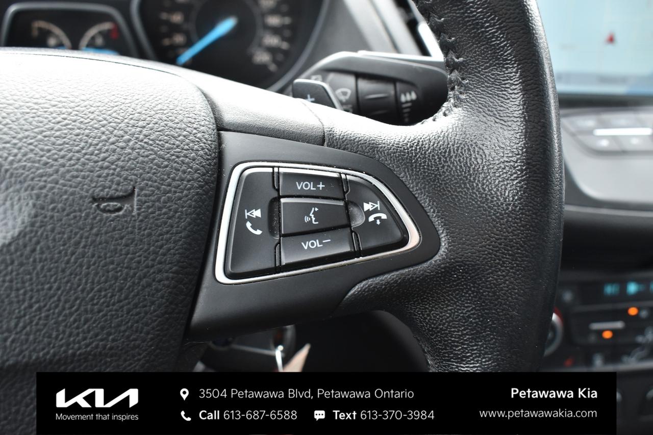 2017 Ford Escape SE 4dr 4x4 Photo