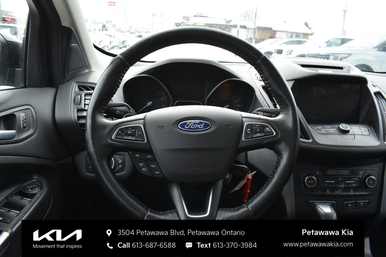 2017 Ford Escape SE 4dr 4x4 Photo