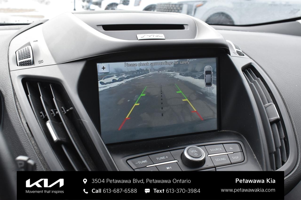 2017 Ford Escape SE 4dr 4x4 Photo