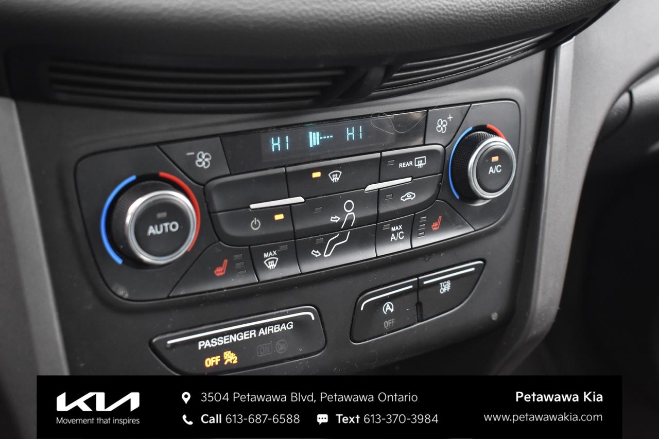 2017 Ford Escape SE 4dr 4x4 Photo