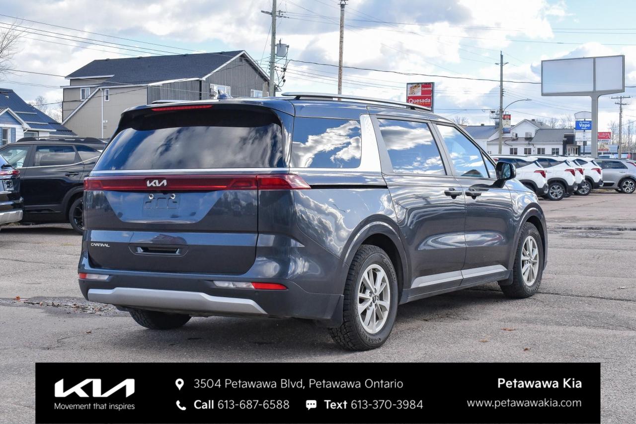 2024 Kia Carnival LX+ Passenger Van Photo