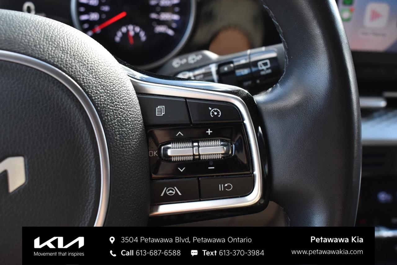 2024 Kia Carnival LX+ Passenger Van Photo