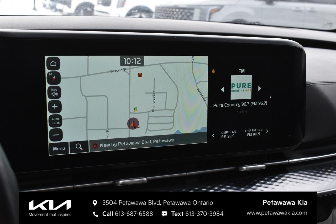 2023 Kia Carnival SX Passenger Van Photo