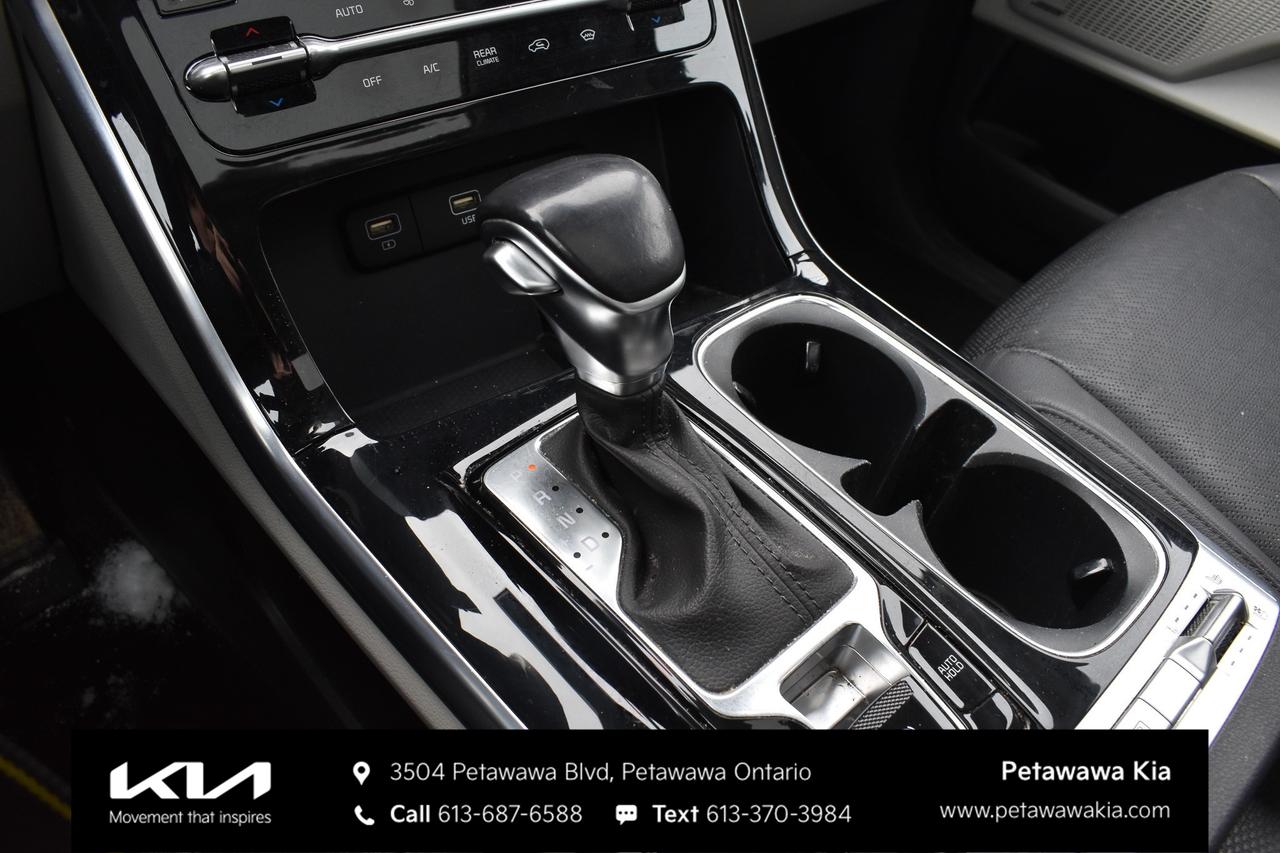 2023 Kia Carnival SX Passenger Van Photo