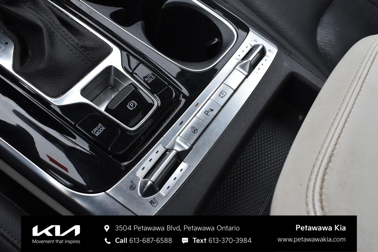 2023 Kia Carnival SX Passenger Van Photo