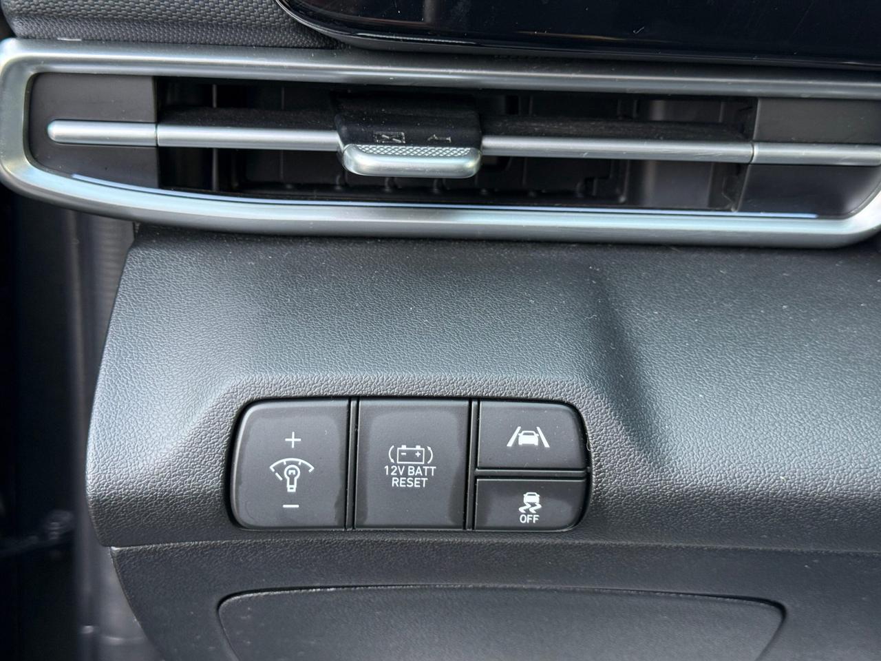 2023 Hyundai Elantra LUXURY   HYBRID   NO ACCIDENT   SUNROOF   BOSE SOU Photo