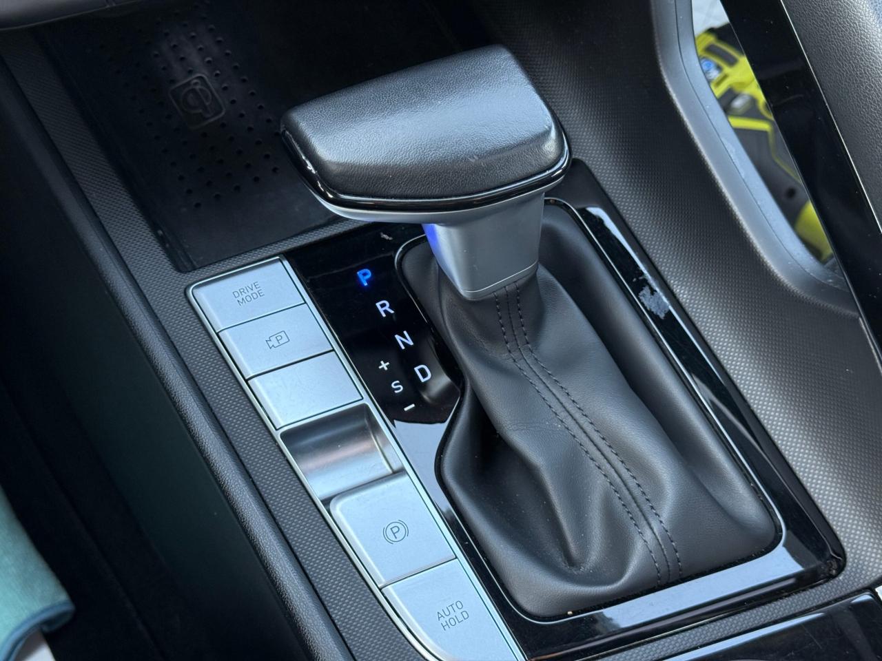 2023 Hyundai Elantra LUXURY   HYBRID   NO ACCIDENT   SUNROOF   BOSE SOU Photo