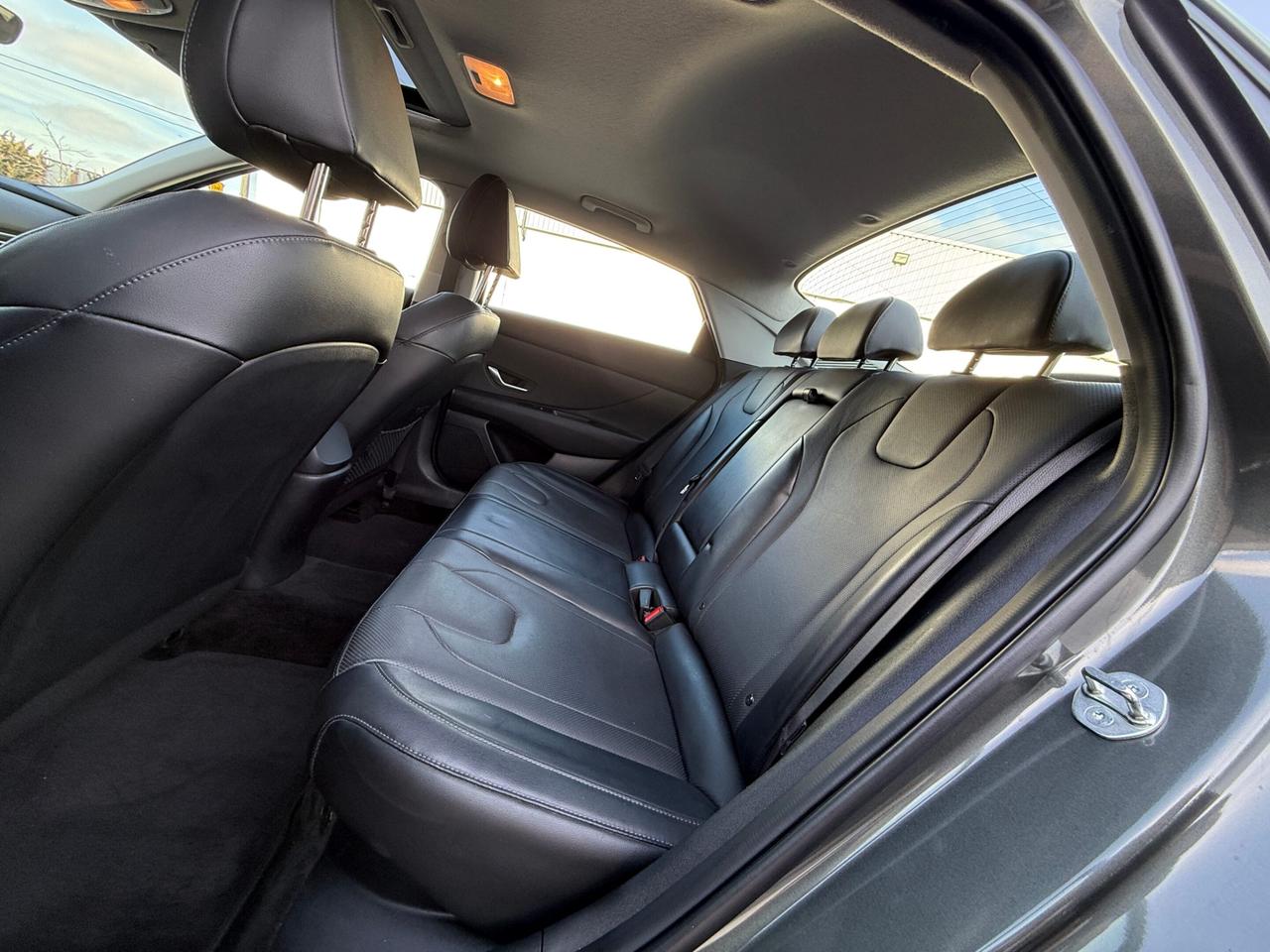 2023 Hyundai Elantra LUXURY   HYBRID   NO ACCIDENT   SUNROOF   BOSE SOU Photo