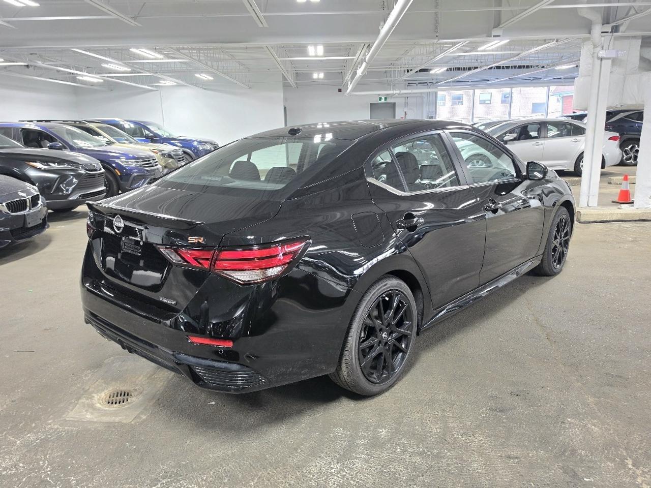 2025 Nissan Sentra SR, AUTO, APPLE CARPLAY, REMOTE START, 18" ALLOYS Photo