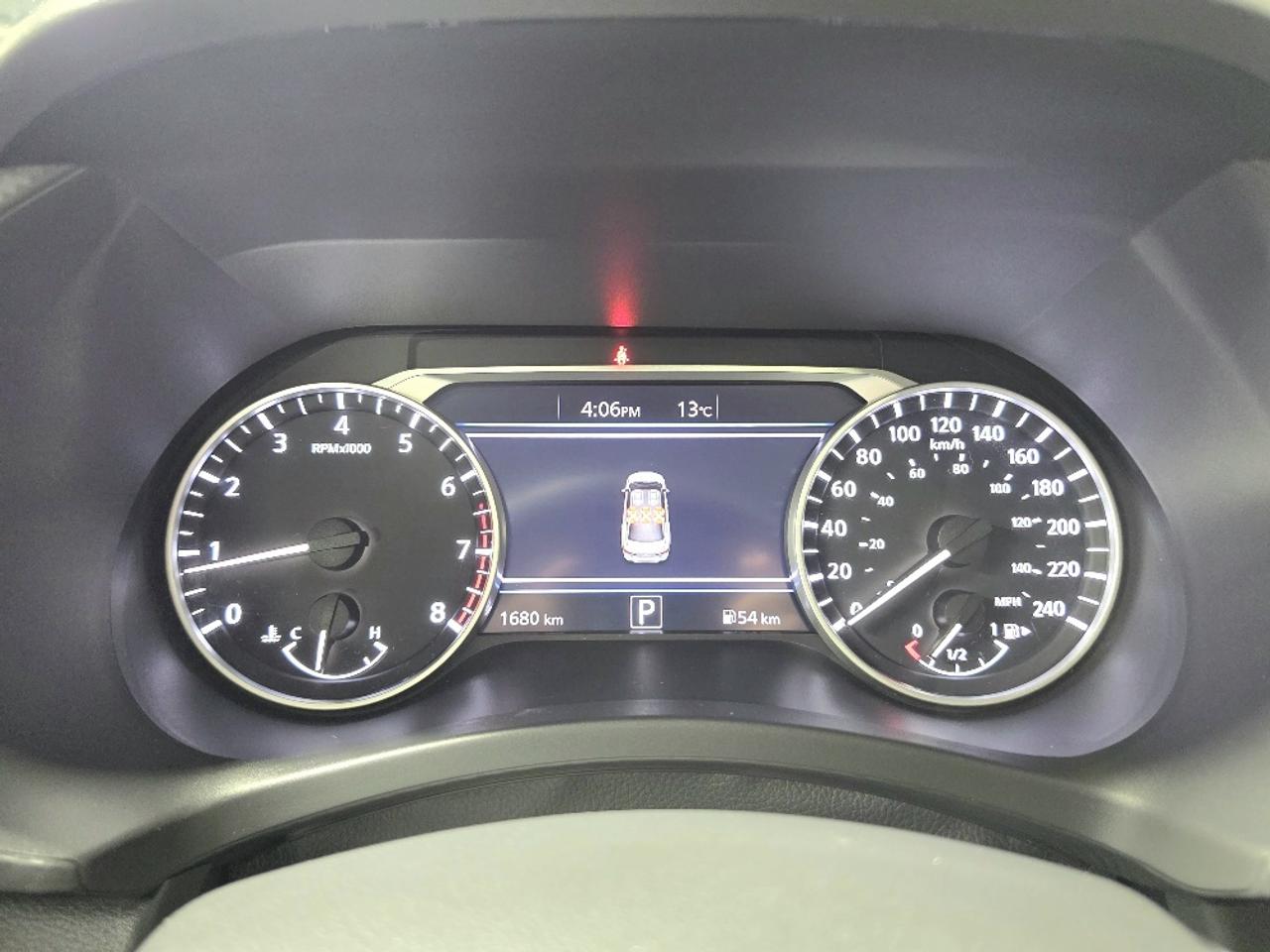2025 Nissan Sentra SR, AUTO, APPLE CARPLAY, REMOTE START, 18" ALLOYS Photo