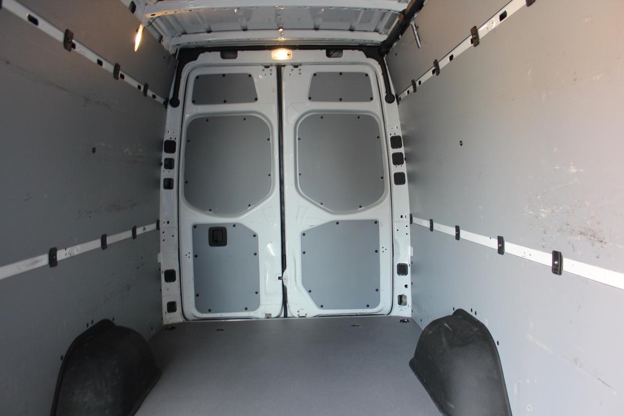 2021 Mercedes-Benz Sprinter Cargo Van 170" "FULL SIZE" - "3.0L DIESEL" - "TOW PKG" Photo3