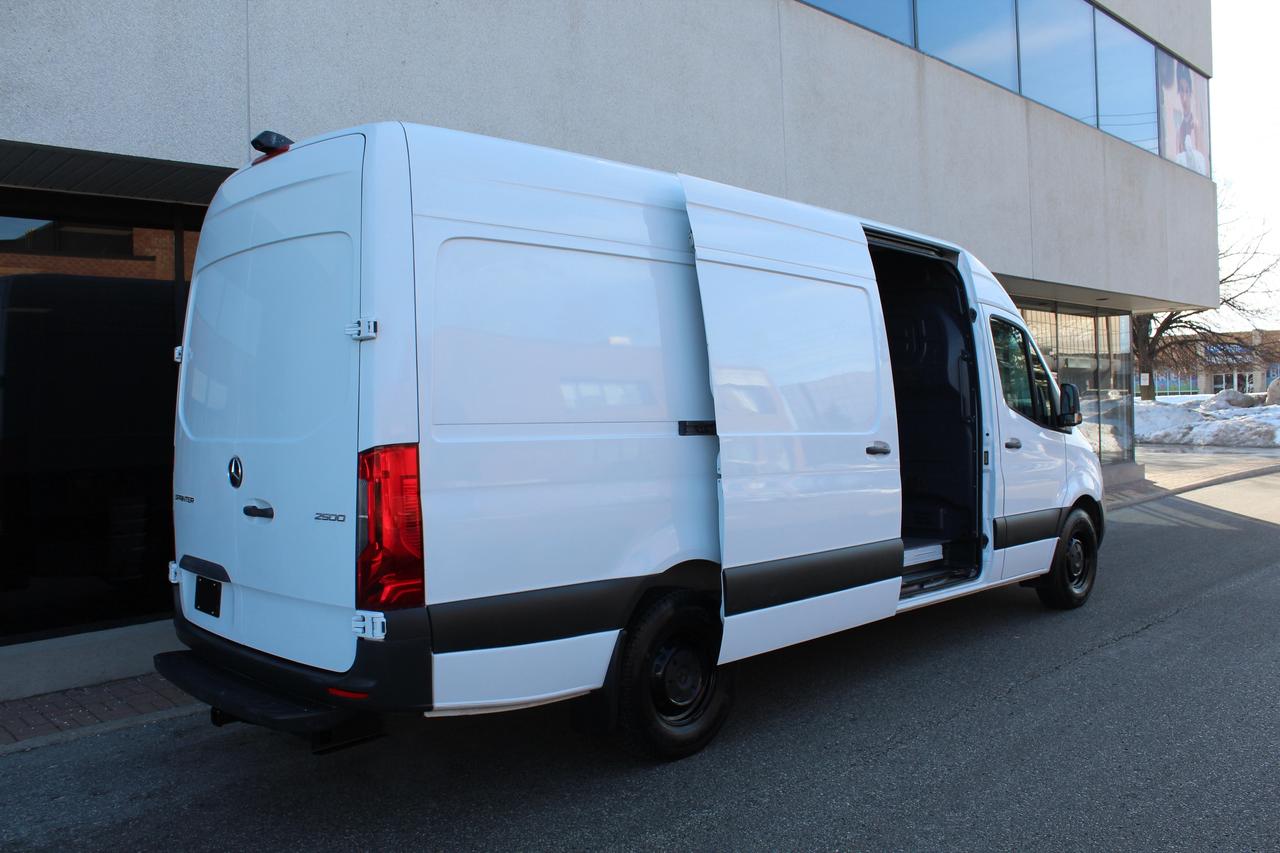 2021 Mercedes-Benz Sprinter Cargo Van 170" "FULL SIZE" - "3.0L DIESEL" - "TOW PKG" Photo