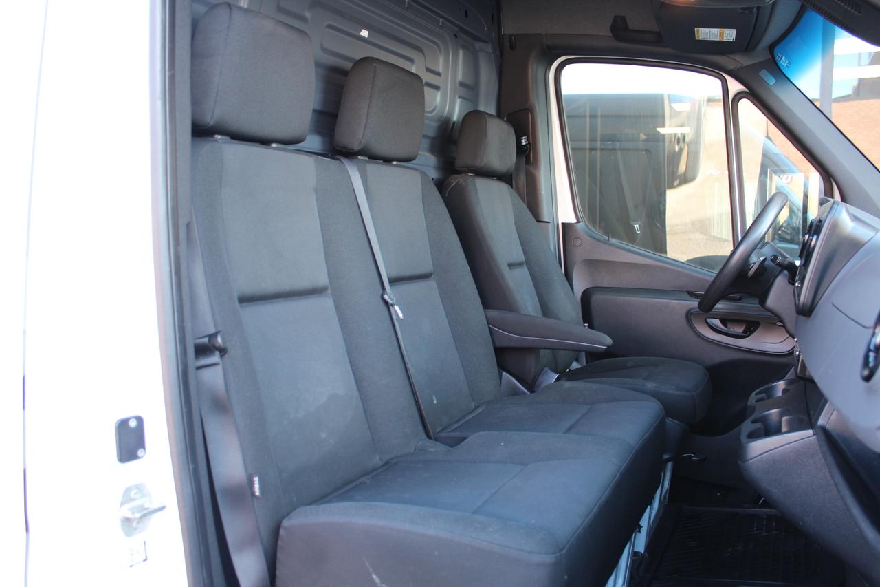 2021 Mercedes-Benz Sprinter Cargo Van 170" "FULL SIZE" - "3.0L DIESEL" - "TOW PKG" Photo