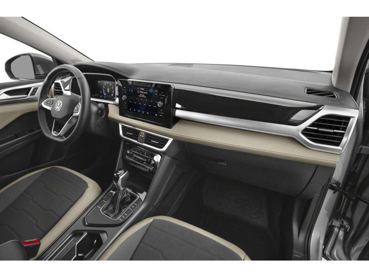 2026 Volkswagen Taos Comfortline 4dr All-Wheel Drive 4MOTION Photo