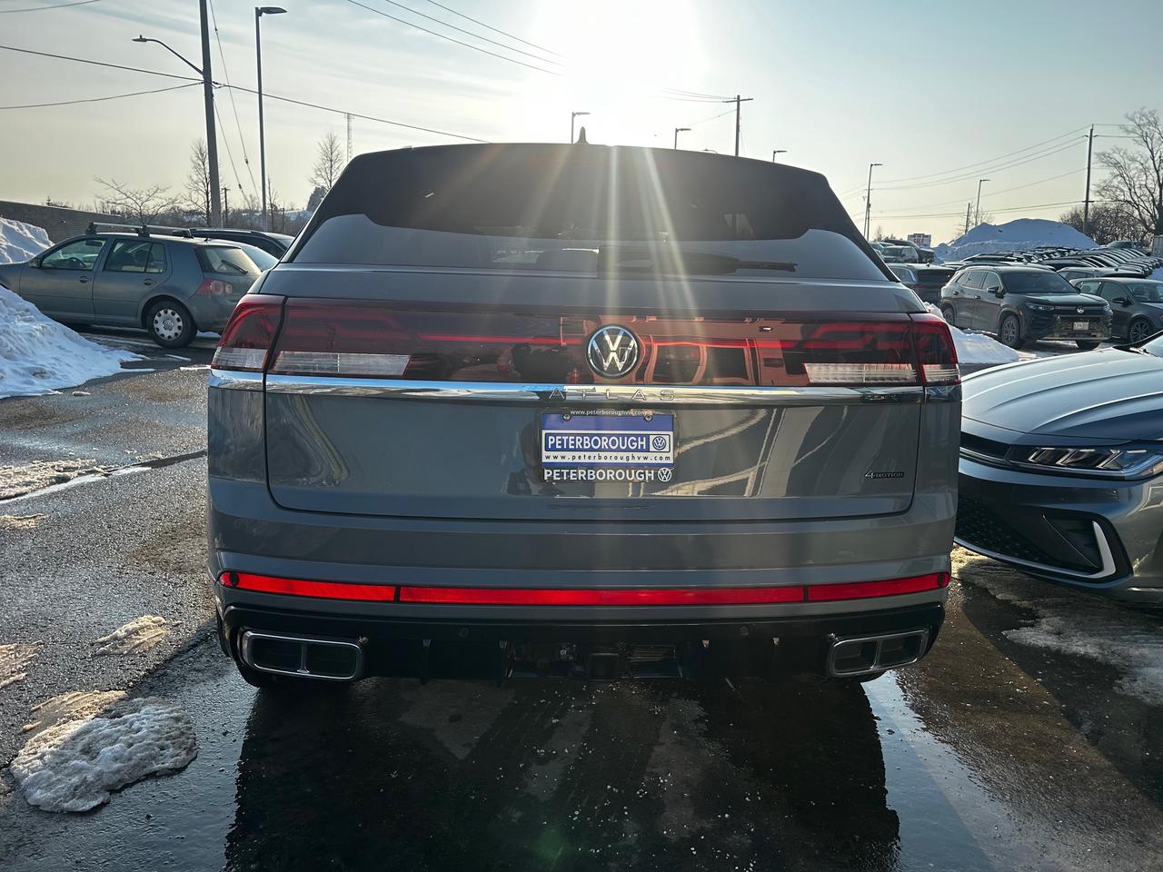 2024 Volkswagen Atlas Cross Sport 2.0 TSI Execline 4dr All-Wheel Drive 4MOTION Photo3