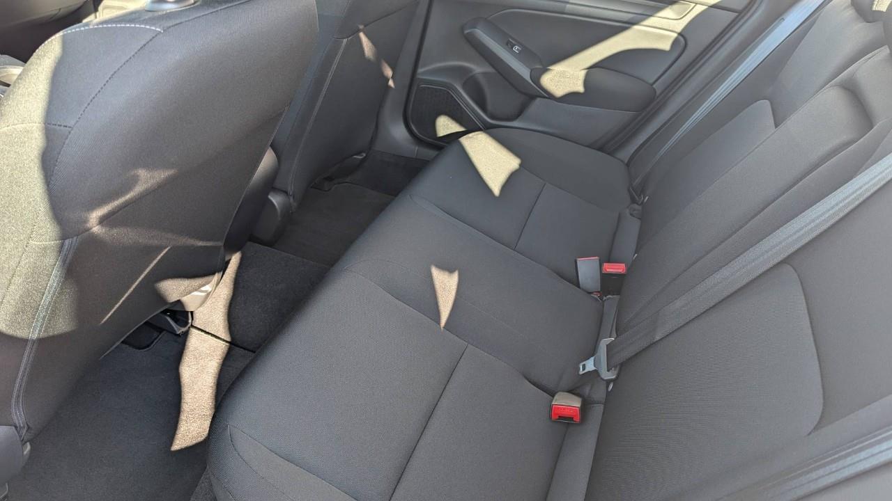 2022 Honda Civic LX 4dr Sedan Photo