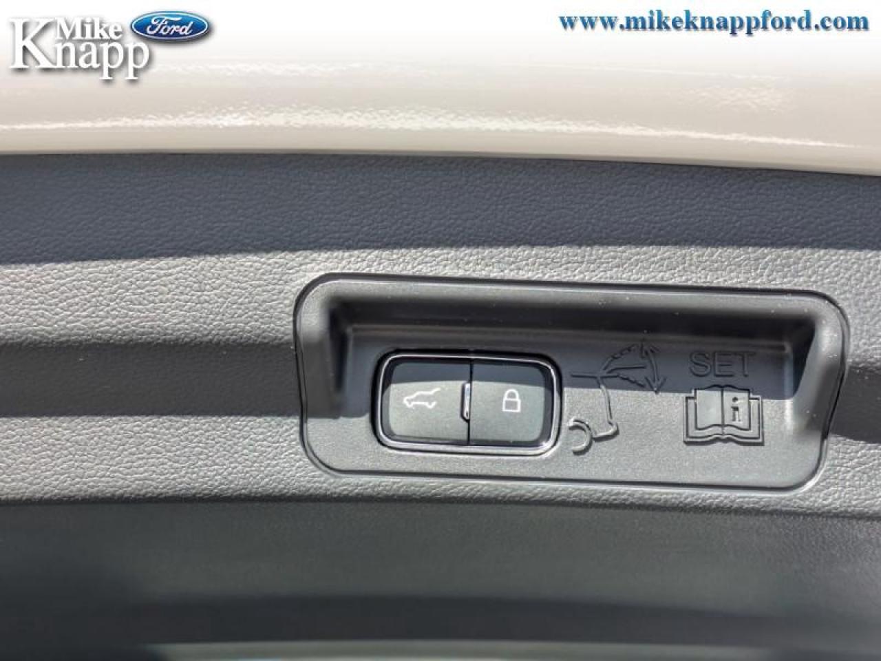 2026 Ford Explorer ST-Line Photo