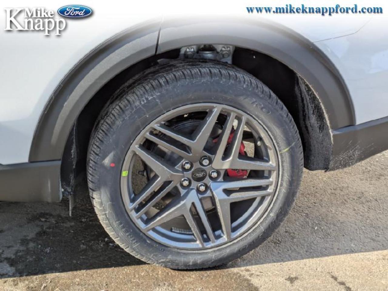 2026 Ford Explorer ST-Line Photo