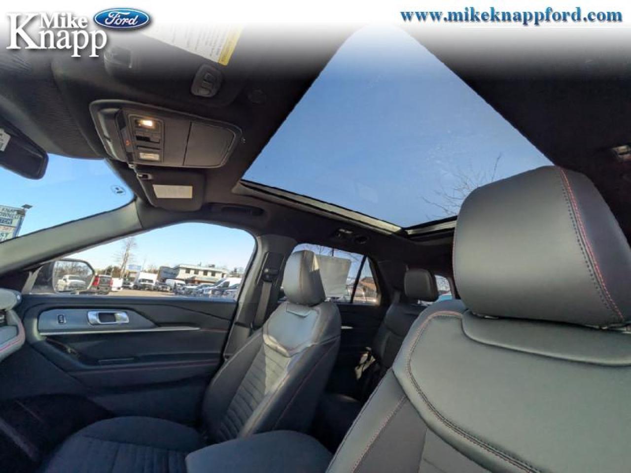 2026 Ford Explorer ST-Line Photo