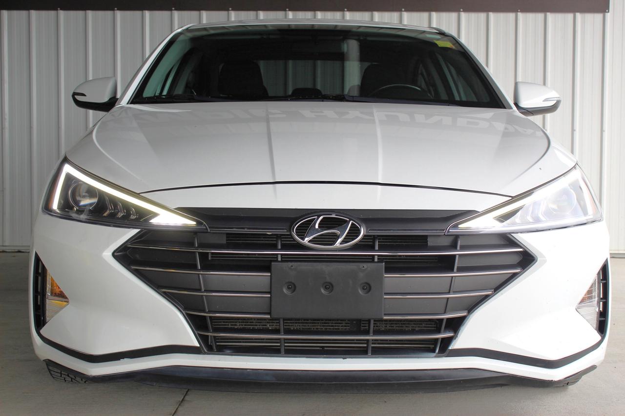 2019 Hyundai Elantra Preferred Photo