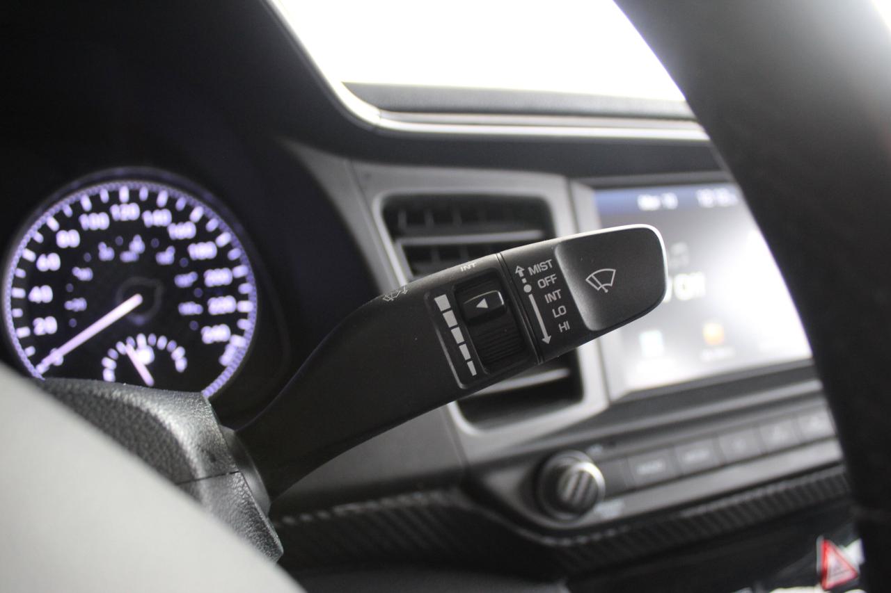 2019 Hyundai Elantra Preferred Photo