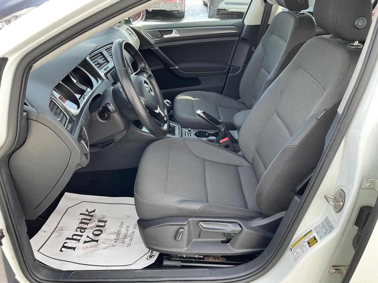 2018 Volkswagen Golf  Photo