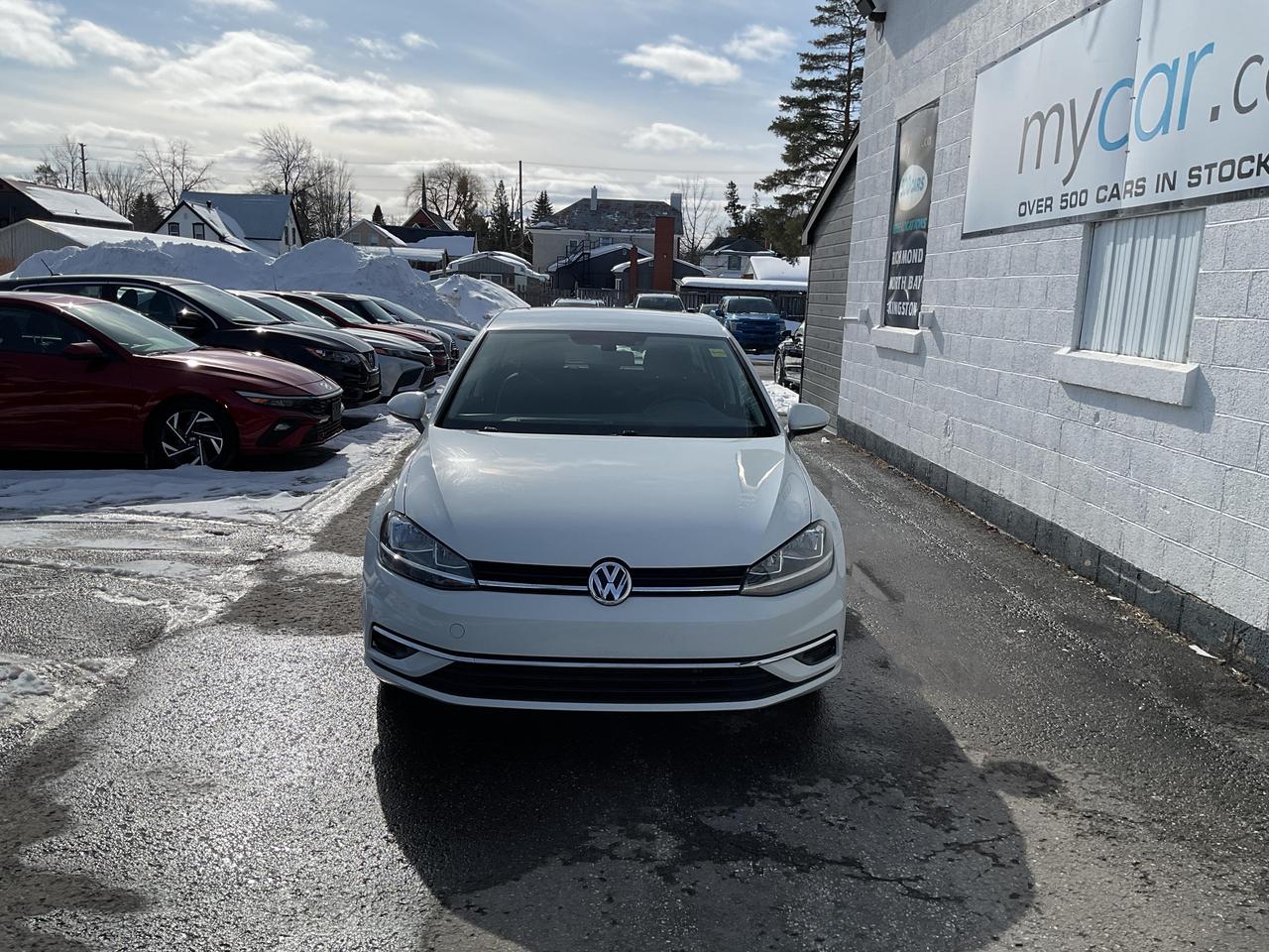 2018 Volkswagen Golf  Photo