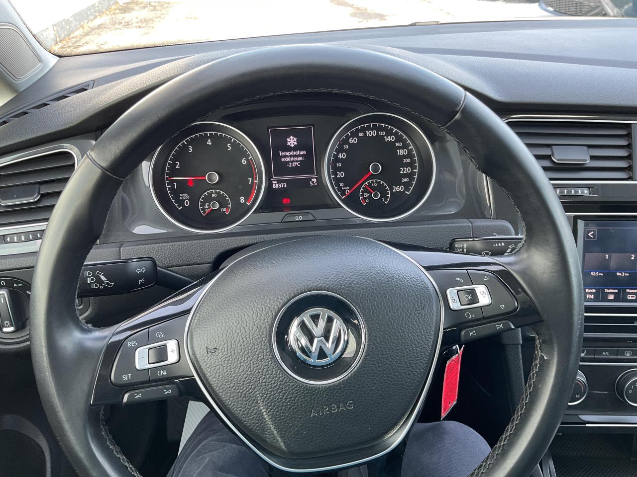 2018 Volkswagen Golf  Photo