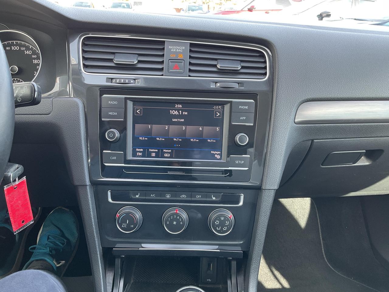 2018 Volkswagen Golf  Photo