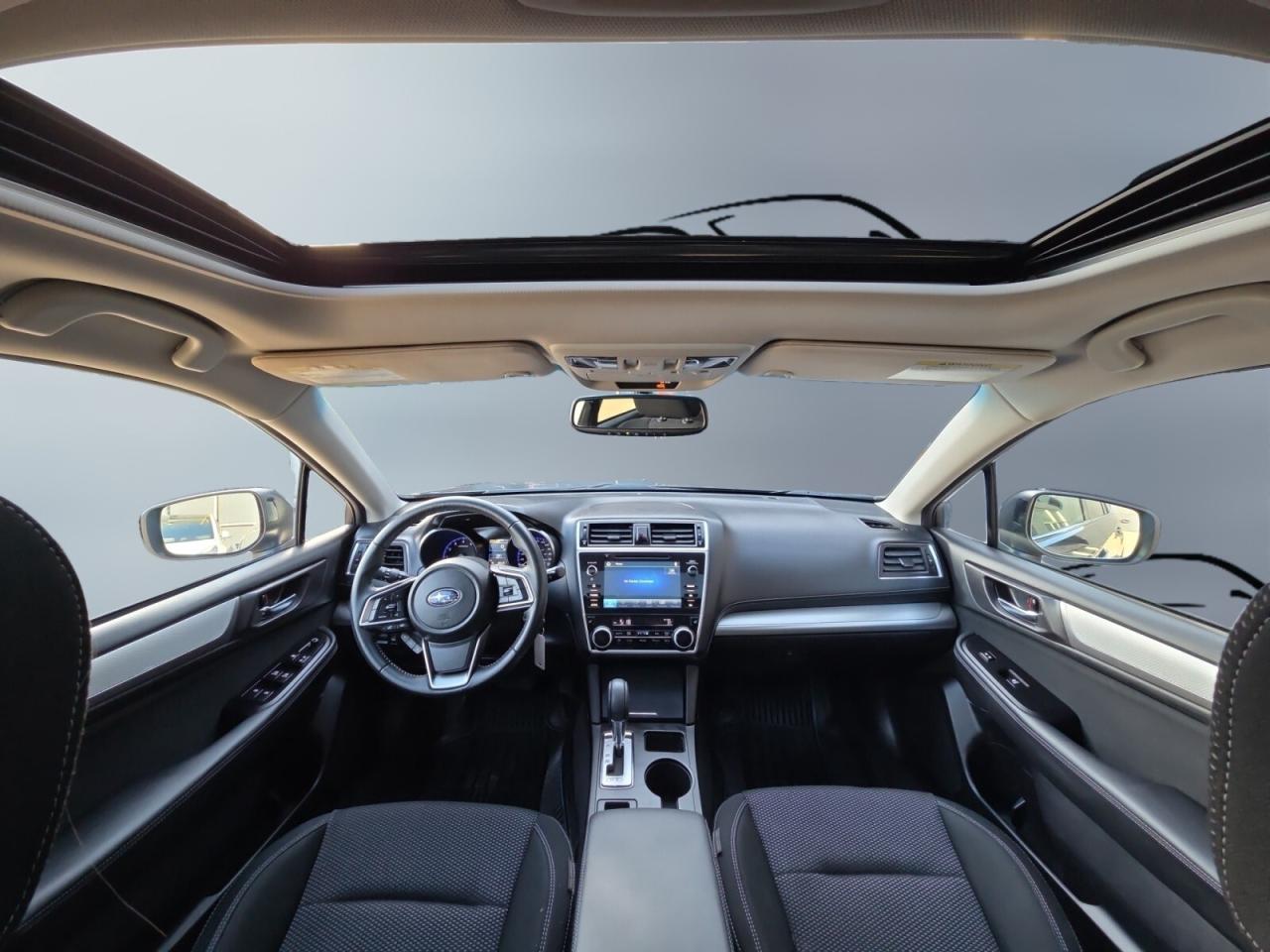 2019 Mercedes-Benz C-Class C300 4MATIC AMG PKG * NO ACCIDENTS / CARPLAY / 360 Photo