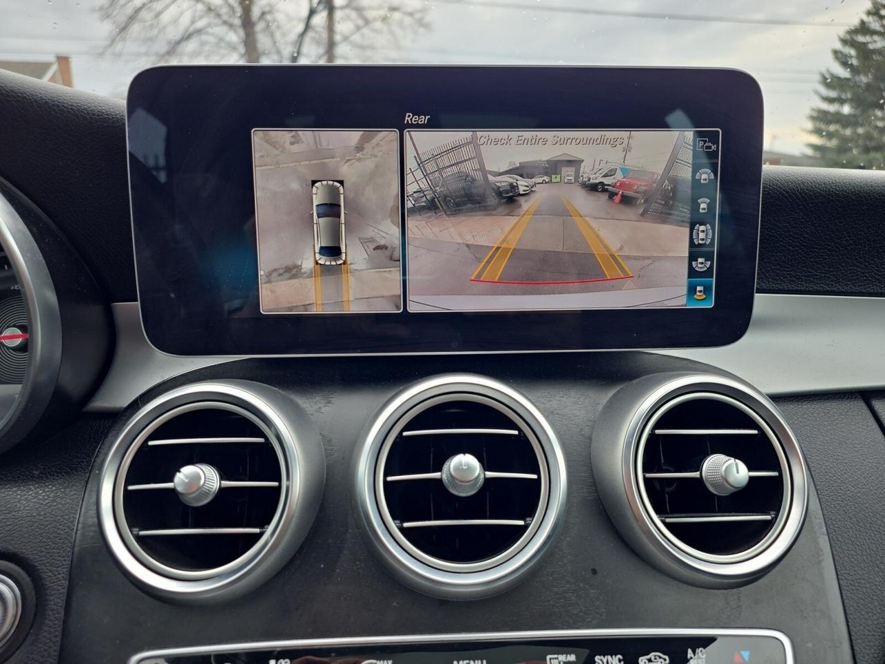 2019 Mercedes-Benz C-Class C300 4MATIC AMG PKG * NO ACCIDENTS / CARPLAY / 360 Photo