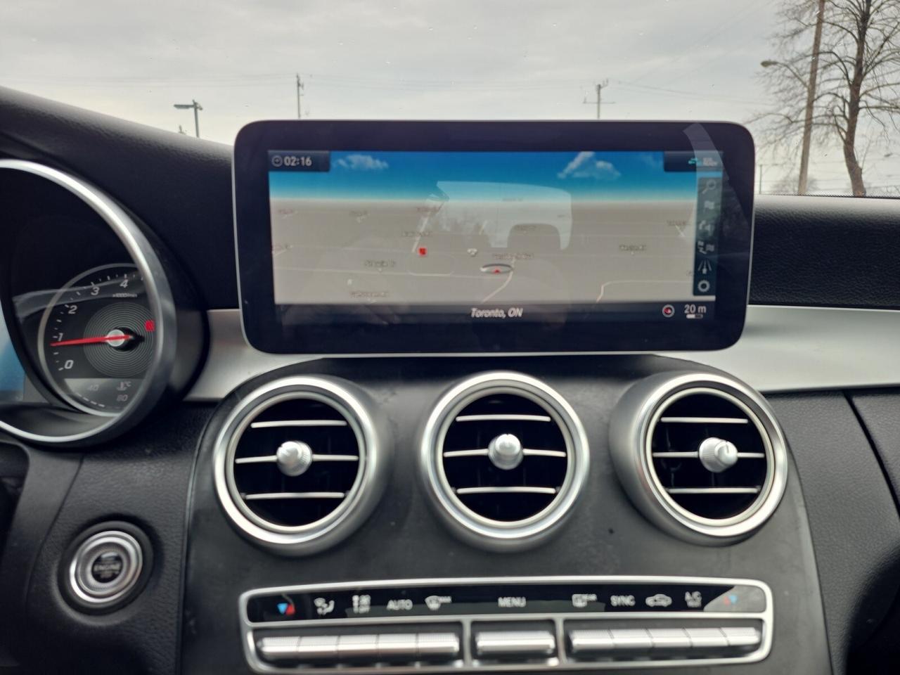 2019 Mercedes-Benz C-Class C300 4MATIC AMG PKG * NO ACCIDENTS / CARPLAY / 360 Photo