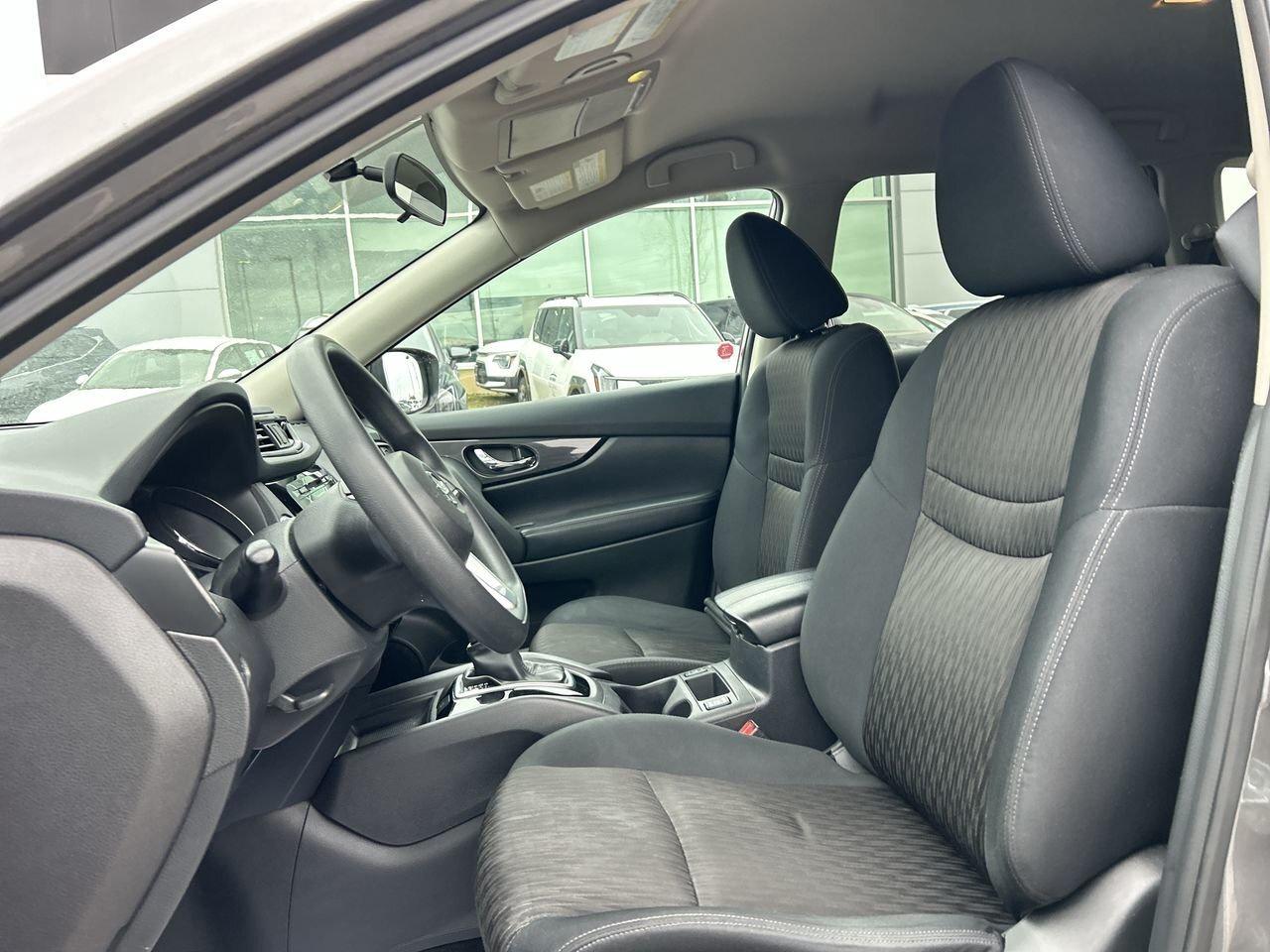 2017 Nissan Qashqai SV FWD CVT   Reliable & Efficient SUV NO ACCIDENT Photo