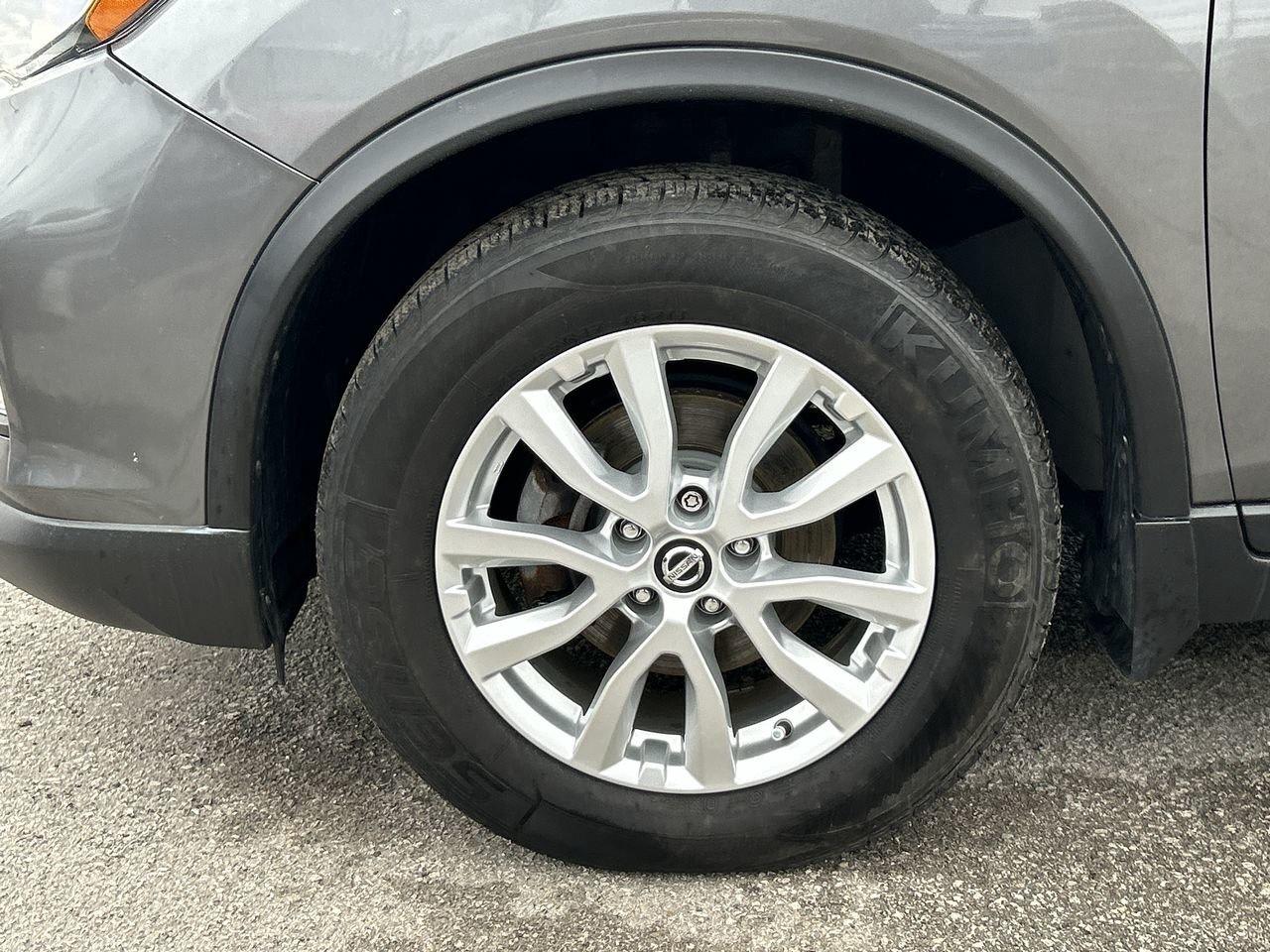 2017 Nissan Qashqai SV FWD CVT   Reliable & Efficient SUV NO ACCIDENT Photo