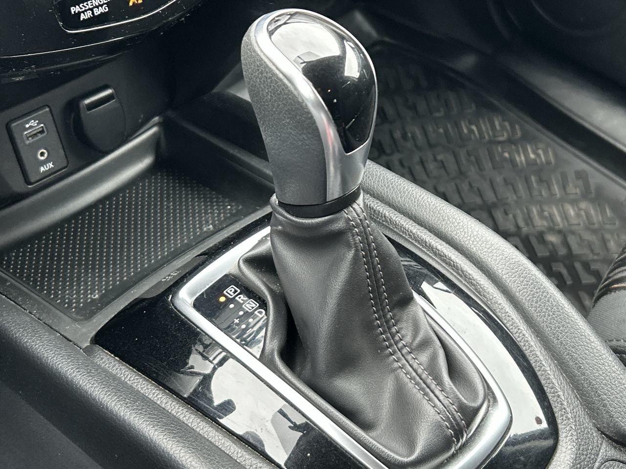 2017 Nissan Qashqai SV FWD CVT   Reliable & Efficient SUV NO ACCIDENT Photo